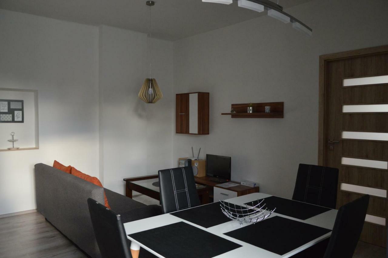 Apartmanovy Apartment *